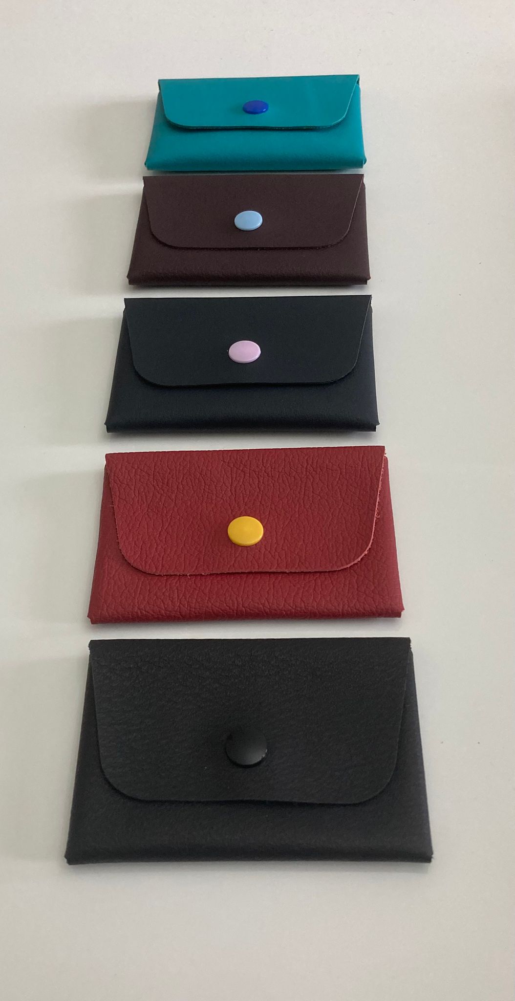 Etui skórzane na wizytówki